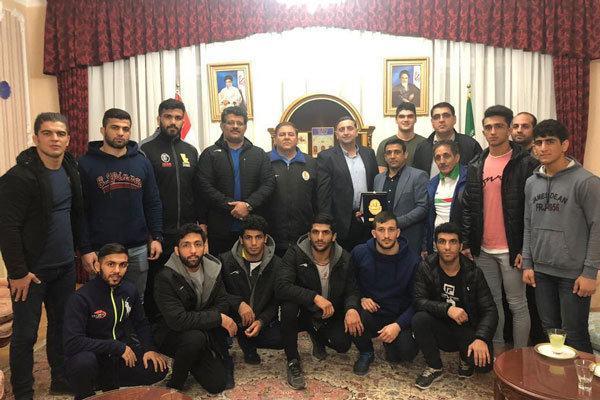 دیدار تیم ملی کشتی فرنگی با سفیر ایران در مجارستان