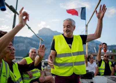 چهل و پنجمین شنبه اعتراض جلیقه زردها در فرانسه ، بازداشت 30 نفر در اعتراضات